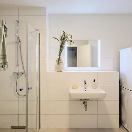 Lägenhet B14 Mit Suedbalkon & Nutzung Der Wellness- & Aktivbereiche Im 