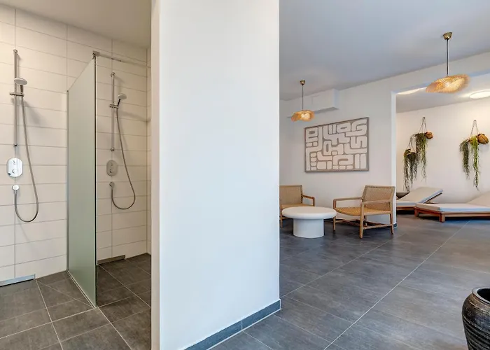 B14 Mit Südbalkon&nutzung Der Wellness-&aktivbereiche Im Pine Hill Apartment Zirchow