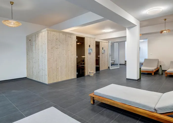B14 Mit Südbalkon&nutzung Der Wellness-&aktivbereiche Im Pine Hill